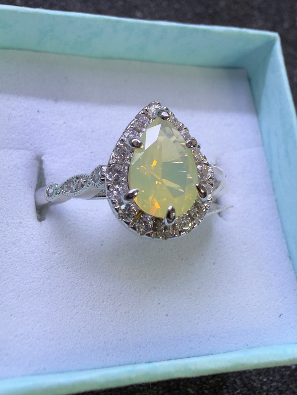 Teardrop Opal Halo Ring in Milky Yellow S925